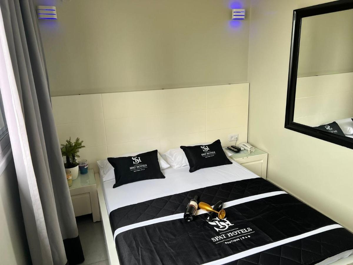 Motel Hofim Bat Yam Extérieur photo